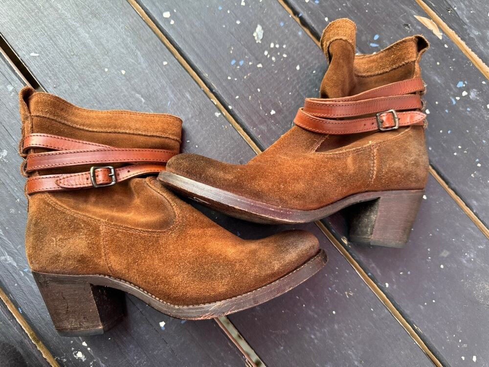 Frye Women's Jane US 8B Suede Brown Strappy Western Ankle Boots Hardness Cowgirl